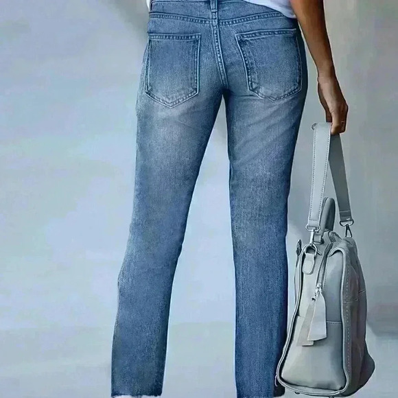 Medium Wash Casual Women's Double-Breasted Denim Jeans - Picture 3 of 4